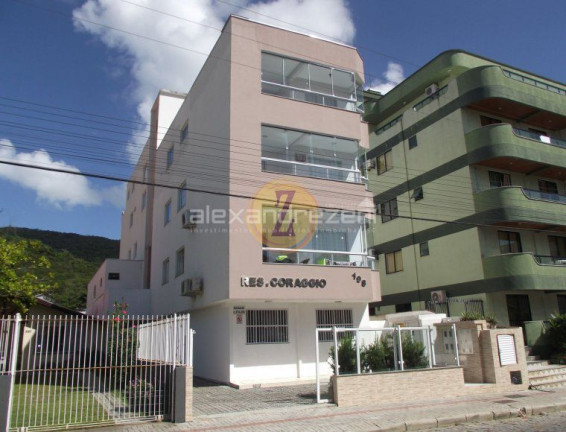 Imagem Apartamento com 2 Quartos para Temporada, 75 m² em Bombas - Bombinhas Imagem Apartamento com 2 Quartos para Temporada, 75 m² em Bombas - Bombinhas