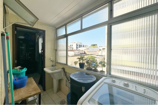 Imagem Apartamento com 2 Quartos à Venda, 74 m² em Jardim Botânico - Porto Alegre