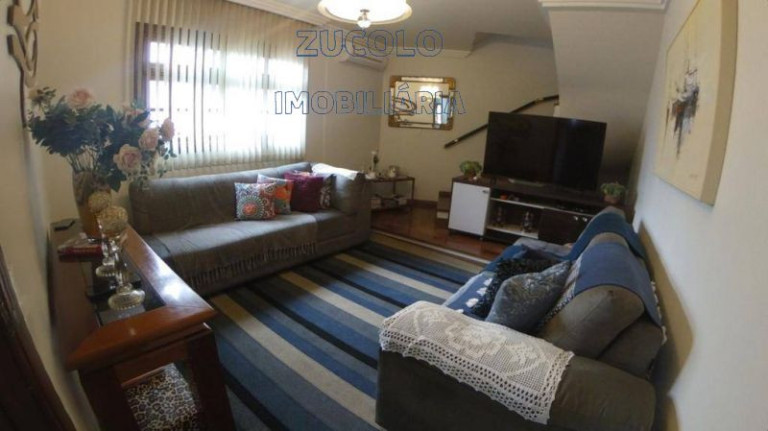 Imagem Sobrado com 2 Quartos à Venda, 220 m² Imagem Sobrado com 2 Quartos à Venda, 220 m²