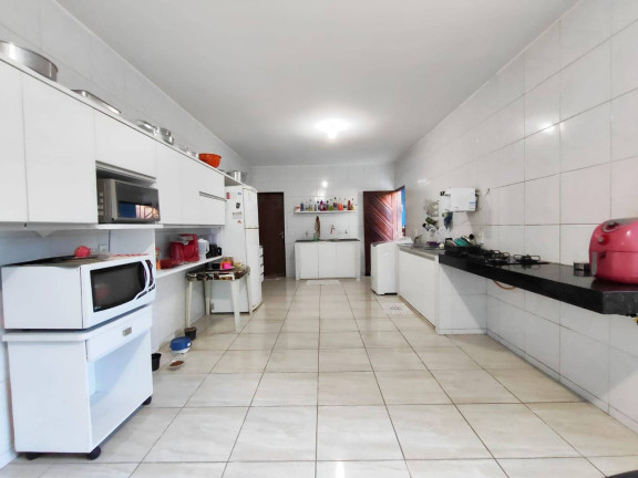 Imagem Casa com 3 Quartos à Venda, 135 m² em Bom Pastor - Natal