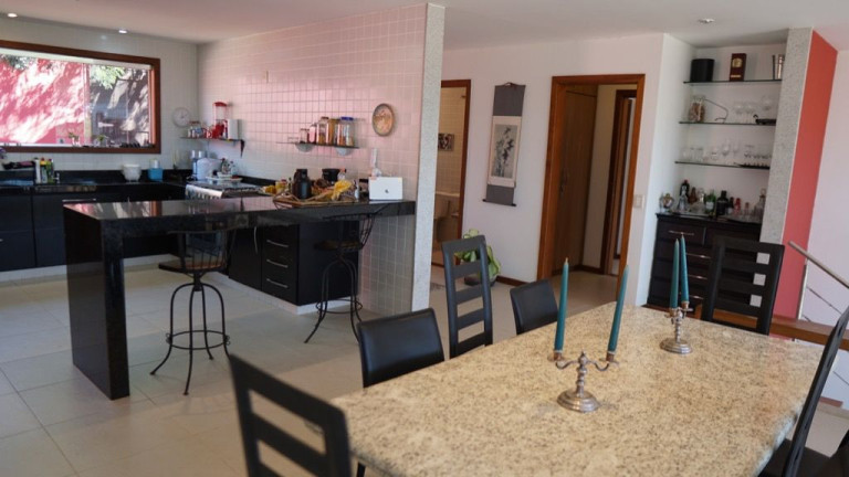 Imagem Casa com 6 Quartos à Venda, 500 m² em Ferradura - Armação Dos Búzios Imagem Casa com 6 Quartos à Venda, 500 m² em Ferradura - Armação Dos Búzios