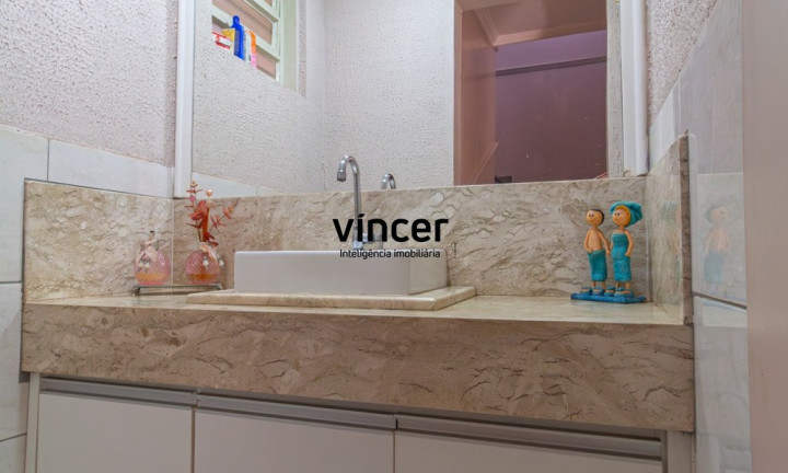 Imagem Casa com 3 Quartos à Venda, 186 m² em Goiânia 2 - Goiânia