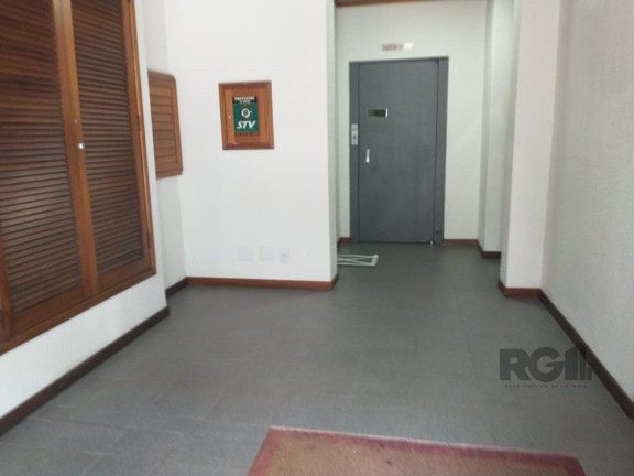 Imagem Sala Comercial à Venda ou Locação, 72 m² em Azenha - Porto Alegre Imagem Sala Comercial à Venda ou Locação, 72 m² em Azenha - Porto Alegre