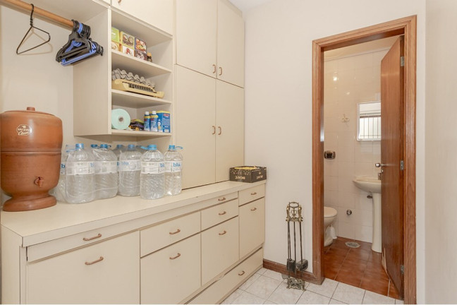 Imagem Apartamento com 4 Quartos à Venda, 191 m² em Mont Serrat - Porto Alegre Imagem Apartamento com 4 Quartos à Venda, 191 m² em Mont Serrat - Porto Alegre