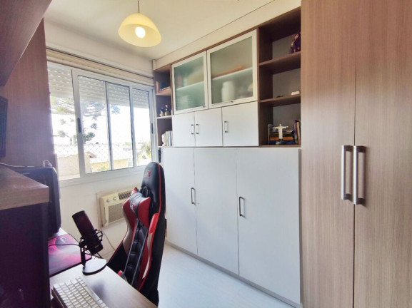 Imagem Apartamento com 3 Quartos à Venda, 74 m² em Sarandi - Porto Alegre