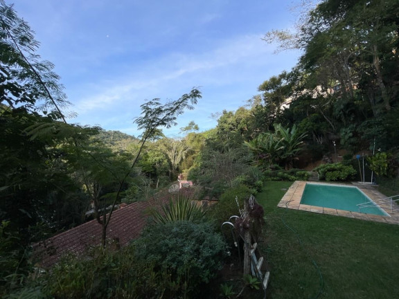 Imagem Casa com 3 Quartos à Venda, 177 m² em Granja Florestal - Teresópolis Imagem Casa com 3 Quartos à Venda, 177 m² em Granja Florestal - Teresópolis