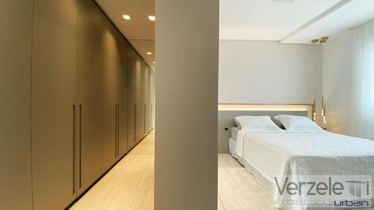 Imagem Apartamento com 4 Quartos à Venda, 240 m² em Centro - Balneário Camboriú Imagem Apartamento com 4 Quartos à Venda, 240 m² em Centro - Balneário Camboriú