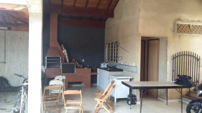 Imagem Casa com 3 Quartos à Venda, 272 m² em Vila Guilhermina - Pirassununga