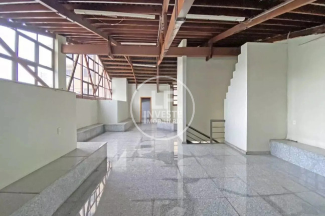 Imagem Sobrado com 4 Quartos à Venda, 308 m² em Setor Bueno - Goiânia