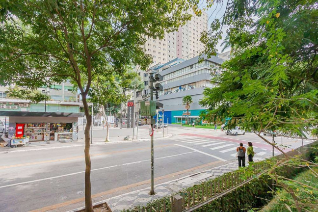 Sala Comercial à Venda, 23 m² em Higienópolis - São Paulo