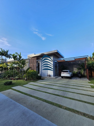 Casa com 3 Quartos à Venda, 270 m² em Busca Vida - Camaçari