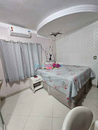 Imagem Casa com 3 Quartos à Venda, 250 m² em Canto Do Forte - Praia Grande