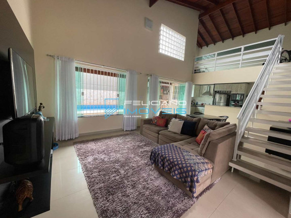 Casa com 4 Quartos à Venda, 160 m² em Flórida - Praia Grande