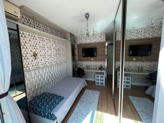 Imagem Sobrado com 3 Quartos à Venda, em Praia Dos Amores - Balneário Camboriú Imagem Sobrado com 3 Quartos à Venda, em Praia Dos Amores - Balneário Camboriú
