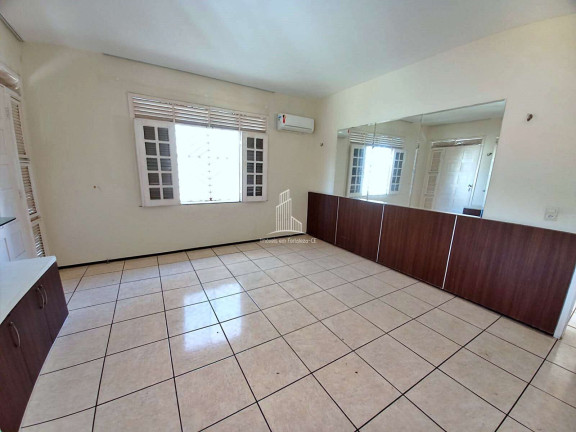 Imagem Casa com 5 Quartos à Venda, 231 m² em Parque Manibura - Fortaleza Imagem Casa com 5 Quartos à Venda, 231 m² em Parque Manibura - Fortaleza