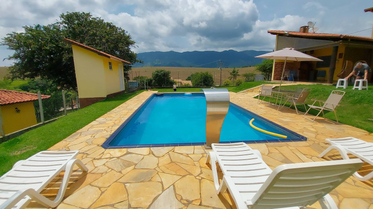 Imagem Chácara com 4 Quartos à Venda, 272 m² em Bairro Do Godoi - Extrema Imagem Chácara com 4 Quartos à Venda, 272 m² em Bairro Do Godoi - Extrema