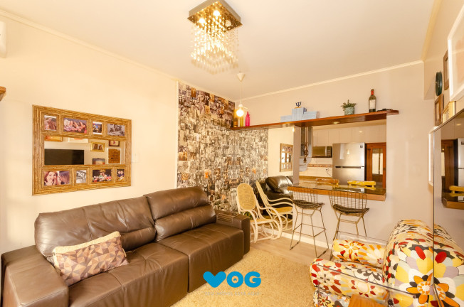 Imagem Imóvel com 2 Quartos à Venda, 72 m² em Santa Cecília - Porto Alegre Imagem Imóvel com 2 Quartos à Venda, 72 m² em Santa Cecília - Porto Alegre