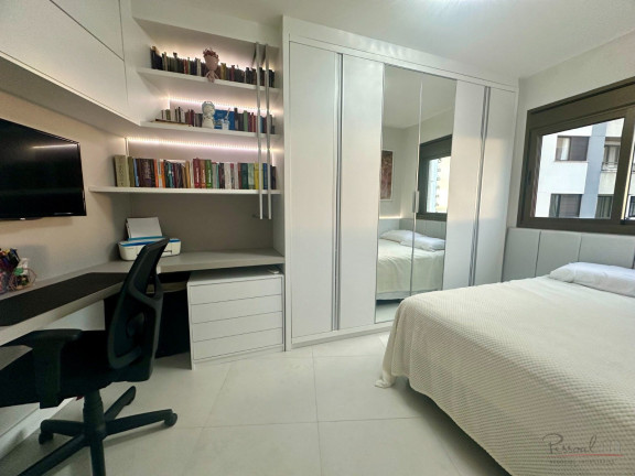Imagem Apartamento com 3 Quartos à Venda, 110 m² em Agronômica - Florianópolis Imagem Apartamento com 3 Quartos à Venda, 110 m² em Agronômica - Florianópolis