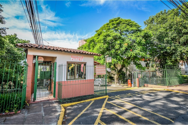 Imagem Imóvel com 2 Quartos à Venda, 48 m² em Cristal - Porto Alegre Imagem Imóvel com 2 Quartos à Venda, 48 m² em Cristal - Porto Alegre
