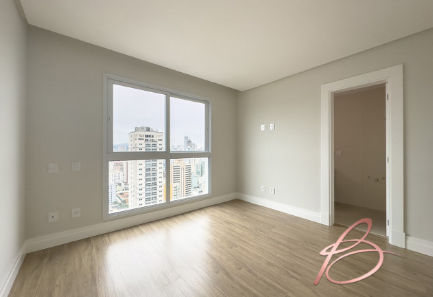 Imagem Apartamento com 3 Quartos à Venda, 126 m² em Centro - Balneário Camboriú