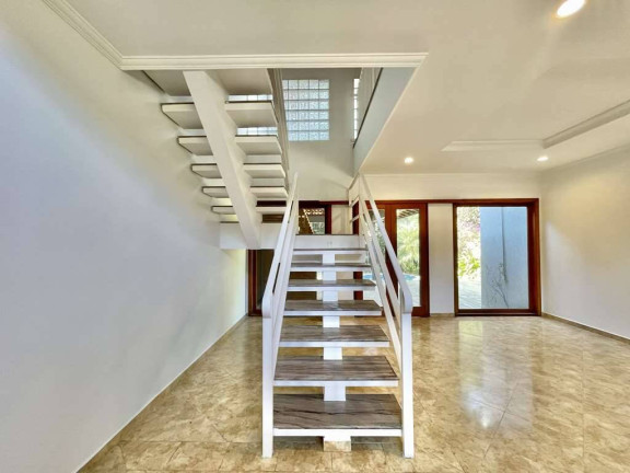 Imagem Casa com 5 Quartos à Venda, 528 m² em Pousada Dos Bandeirantes - Carapicuíba