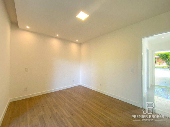 Imagem Casa com 4 Quartos à Venda, 214 m² em Vargem Grande - Teresópolis Imagem Casa com 4 Quartos à Venda, 214 m² em Vargem Grande - Teresópolis