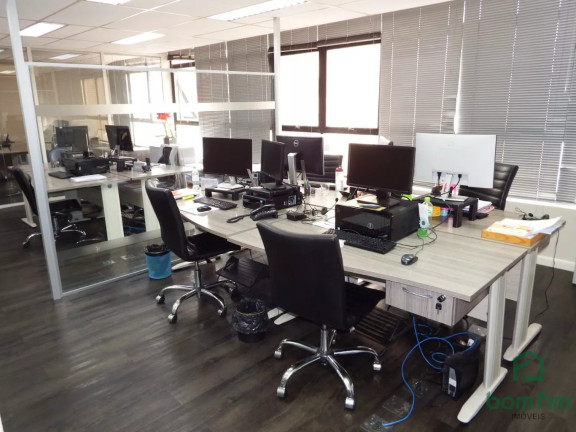 Imagem Sala Comercial à Venda, 139 m² em Centro Histórico - Porto Alegre Imagem Sala Comercial à Venda, 139 m² em Centro Histórico - Porto Alegre