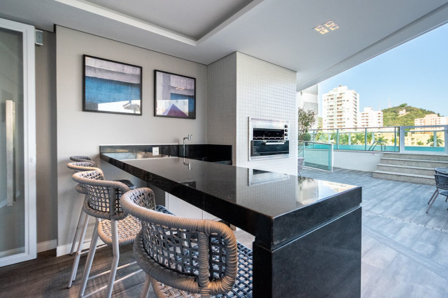 Imagem Apartamento com 2 Quartos à Venda, 63 m² em Centro - Itajaí
