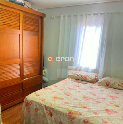 Imagem Apartamento com 2 Quartos à Venda, 70 m²