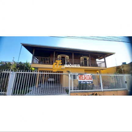 Casa com 6 Quartos à Venda, 331 m² em Centro - Camboriú