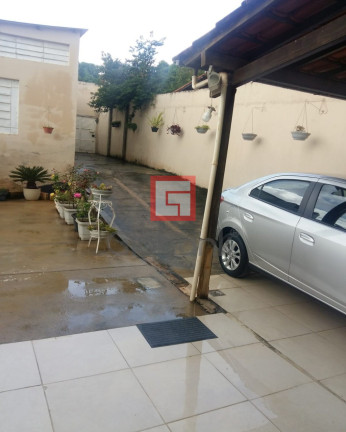 Imagem Casa com 4 Quartos à Venda, 330 m² em Vila Oliveira - Montes Claros
