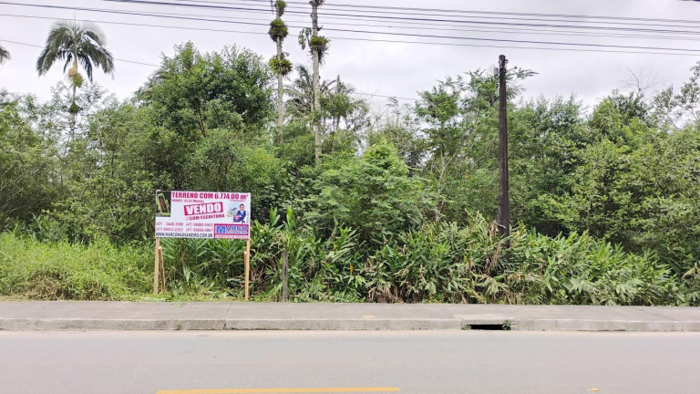 Terreno à Venda, 6 m² em Urubuquara - Garuva