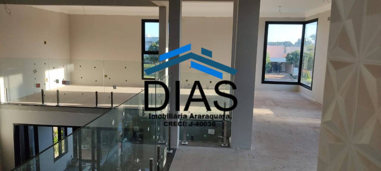 Imagem Casa com 4 Quartos à Venda, 310 m² em Jardim Imperador - Araraquara