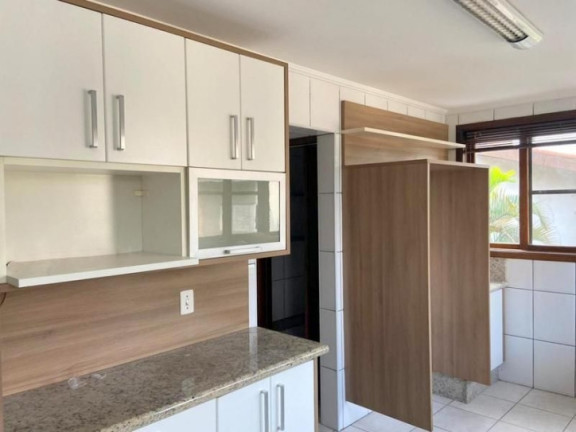 Imagem Casa com 3 Quartos à Venda, 320 m² em Chácara Pavoeiro - Cotia Imagem Casa com 3 Quartos à Venda, 320 m² em Chácara Pavoeiro - Cotia