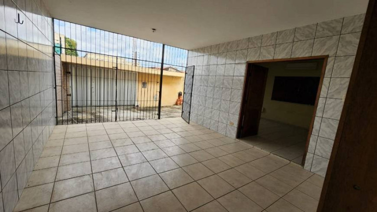 Imagem Casa com 3 Quartos à Venda, 156 m² em Aeroporto - Teresina