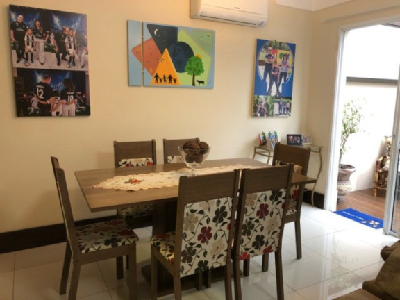 Sobrado com 3 Quartos à Venda, 142 m² em Marechal Rondon - Canoas