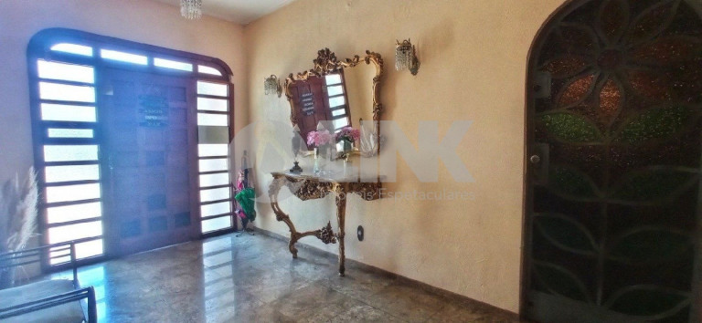 Imagem Casa com 3 Quartos à Venda, 374 m² em Jardim Lindóia - Porto Alegre