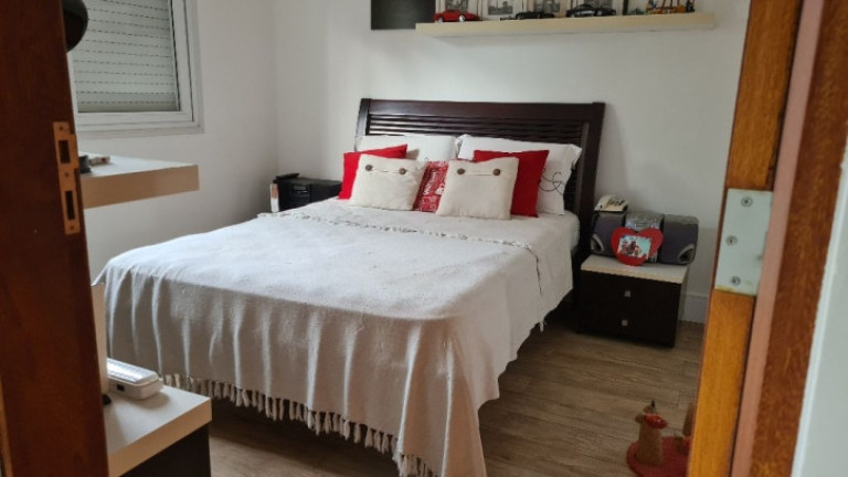 Imagem Casa com 3 Quartos à Venda, 250 m² em Chácara Das Paineiras - Carapicuíba Imagem Casa com 3 Quartos à Venda, 250 m² em Chácara Das Paineiras - Carapicuíba
