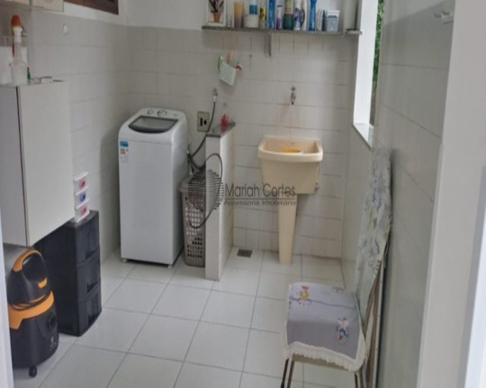 Imagem Casa com 3 Quartos à Venda, em Itaipu - Niterói Imagem Casa com 3 Quartos à Venda, em Itaipu - Niterói