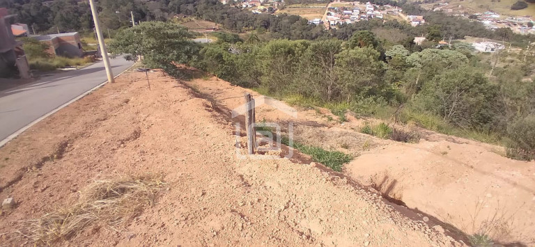 Imóvel à Venda, 250 m² em Jardim Imperial - Caldas