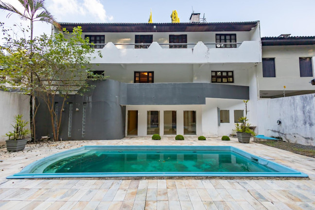Casa com 4 Quartos à Venda, 470 m² em Abranches - Curitiba
