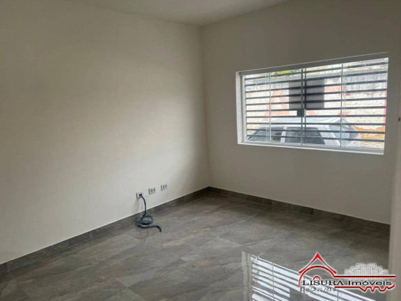 Casa com 2 Quartos à Venda,  em Centro - Jacareí