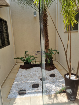 Imagem Casa com 3 Quartos à Venda, 196 m² em São Francisco - Campo Grande Imagem Casa com 3 Quartos à Venda, 196 m² em São Francisco - Campo Grande