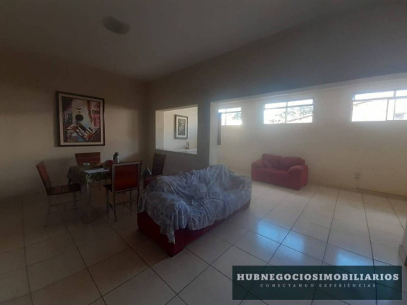 Imagem Casa com 3 Quartos à Venda, 202 m² em Centro - Montes Claros Imagem Casa com 3 Quartos à Venda, 202 m² em Centro - Montes Claros