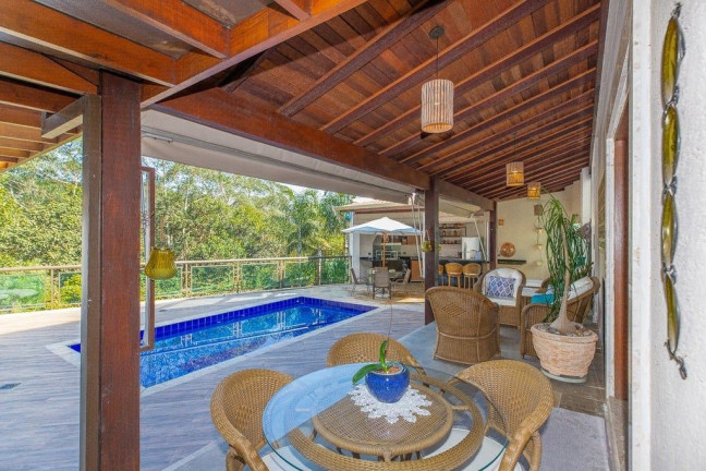 Imagem Casa com 3 Quartos à Venda, 273 m² em Jardim Ana Estela - Carapicuíba