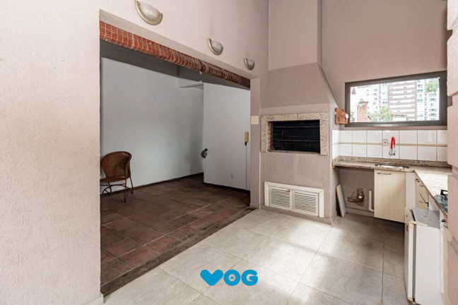 Imagem Imóvel com 3 Quartos à Venda, 134 m² em Santana - Porto Alegre Imagem Imóvel com 3 Quartos à Venda, 134 m² em Santana - Porto Alegre