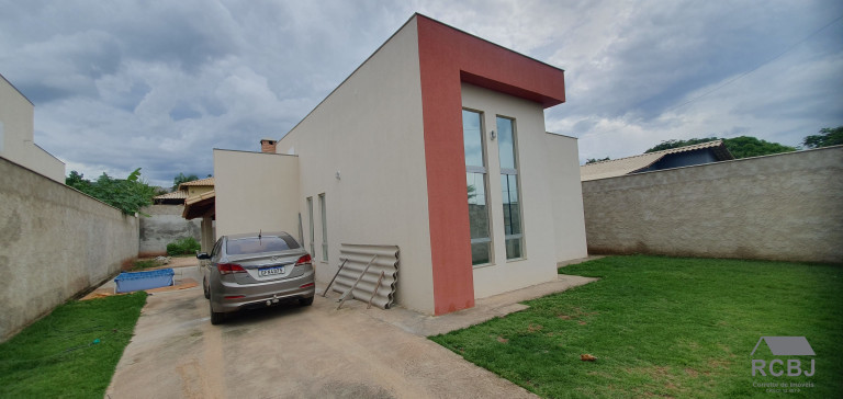 Imagem Casa com 3 Quartos à Venda,  em Fernão Dias - Esmeraldas