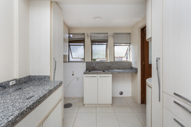 Imagem Apartamento com 3 Quartos à Venda, 109 m² em Santana - Porto Alegre