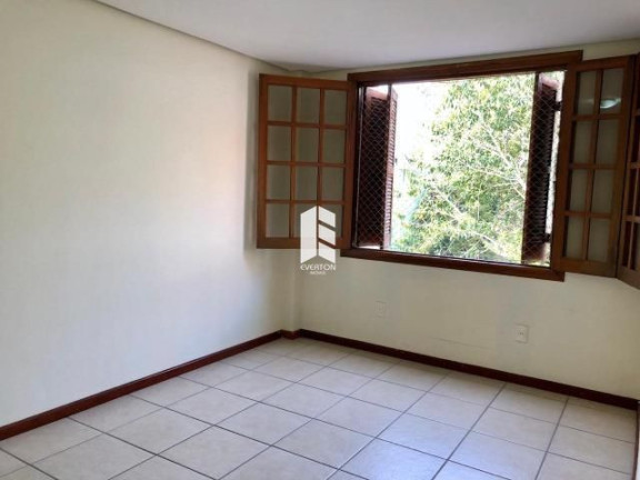 Imagem Apartamento com 4 Quartos à Venda, 244 m² em Centro - Santa Maria