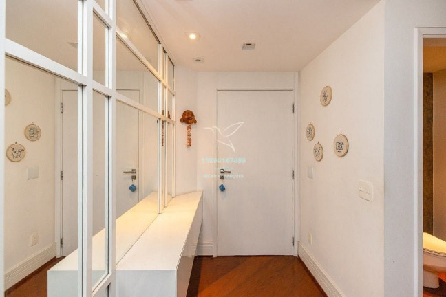 Imagem Apartamento com 3 Quartos à Venda, 120 m² em Moema - São Paulo
